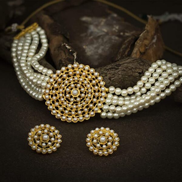 White Round Choker Necklace